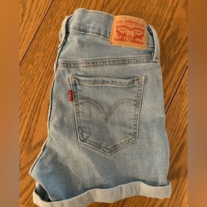 Levi Shorts!